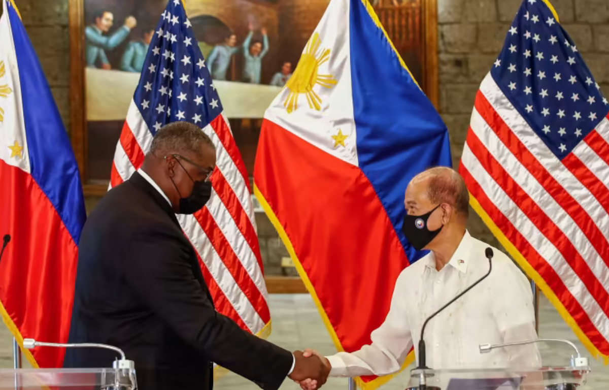 Top USA, Philippine Officials Meet After Expanding Defense Pact EDCA