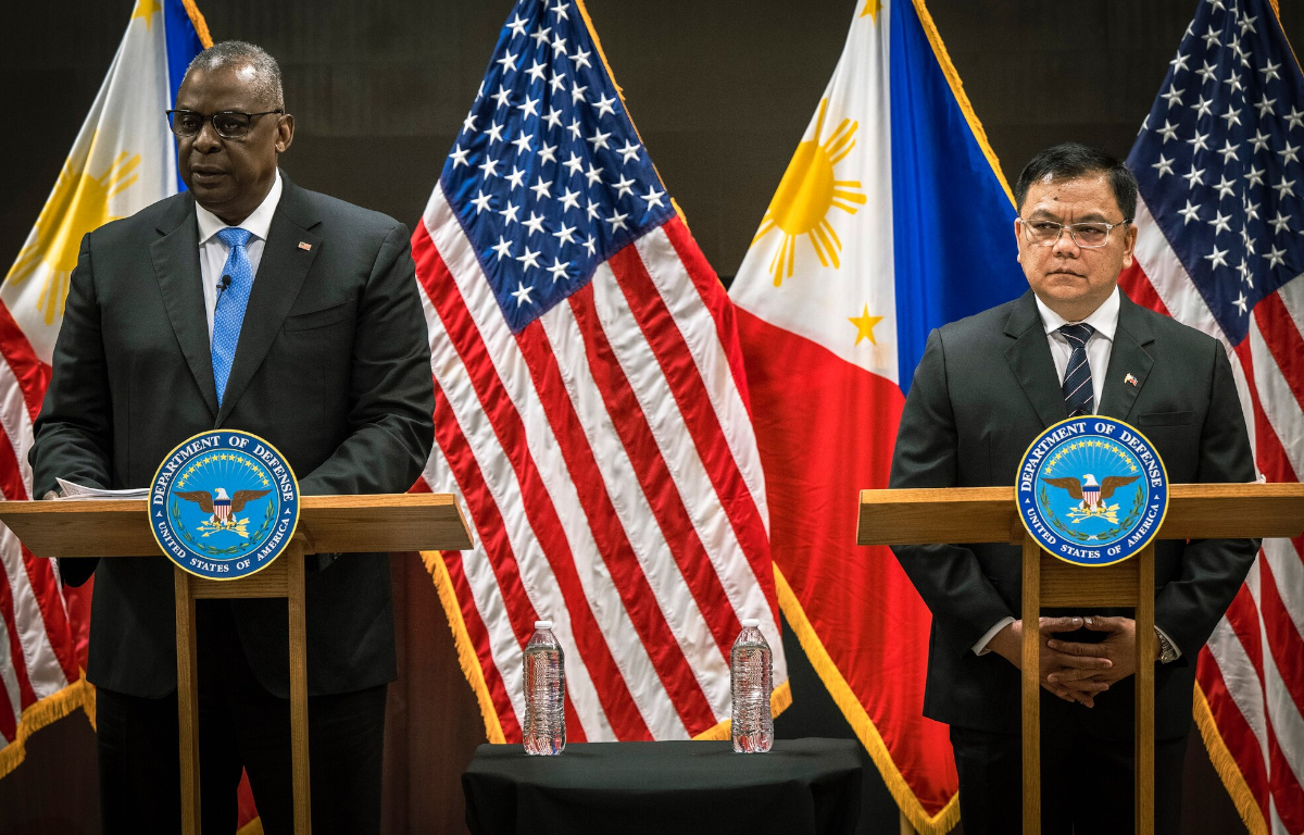 Defense Leaders Aim to Enhance US-Philippine Interoperability