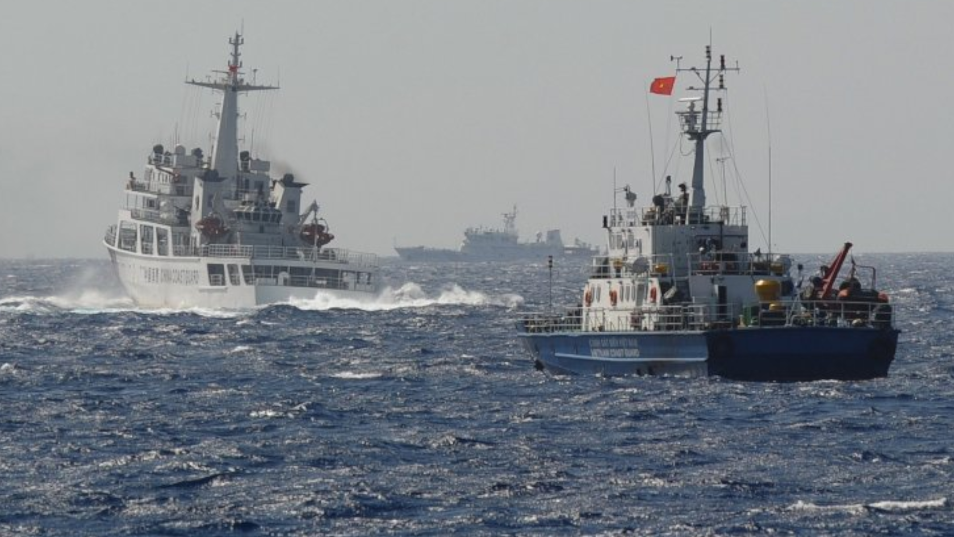 New stand-off between Vietnamese and Chinese ships reported in South China Sea