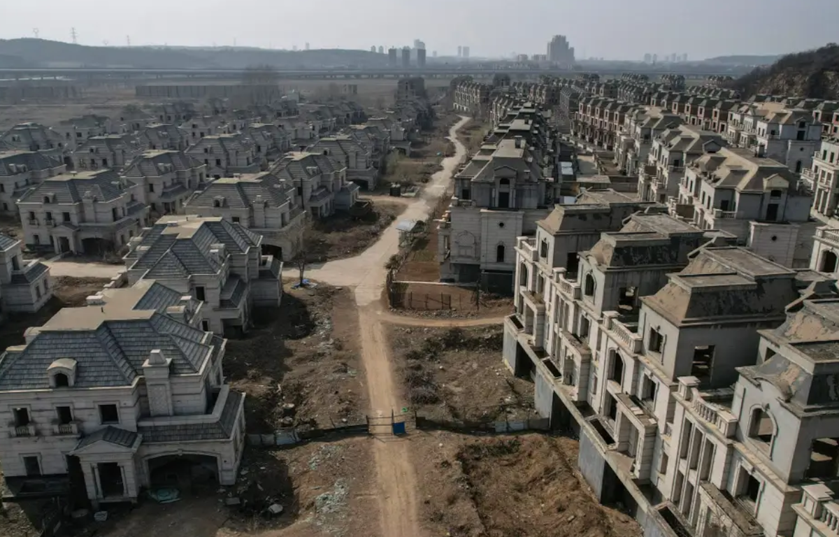 The Ghost Town of Deserted Chinese Megavillas: A Tale of Lost Opulence and Nature's Reclamation