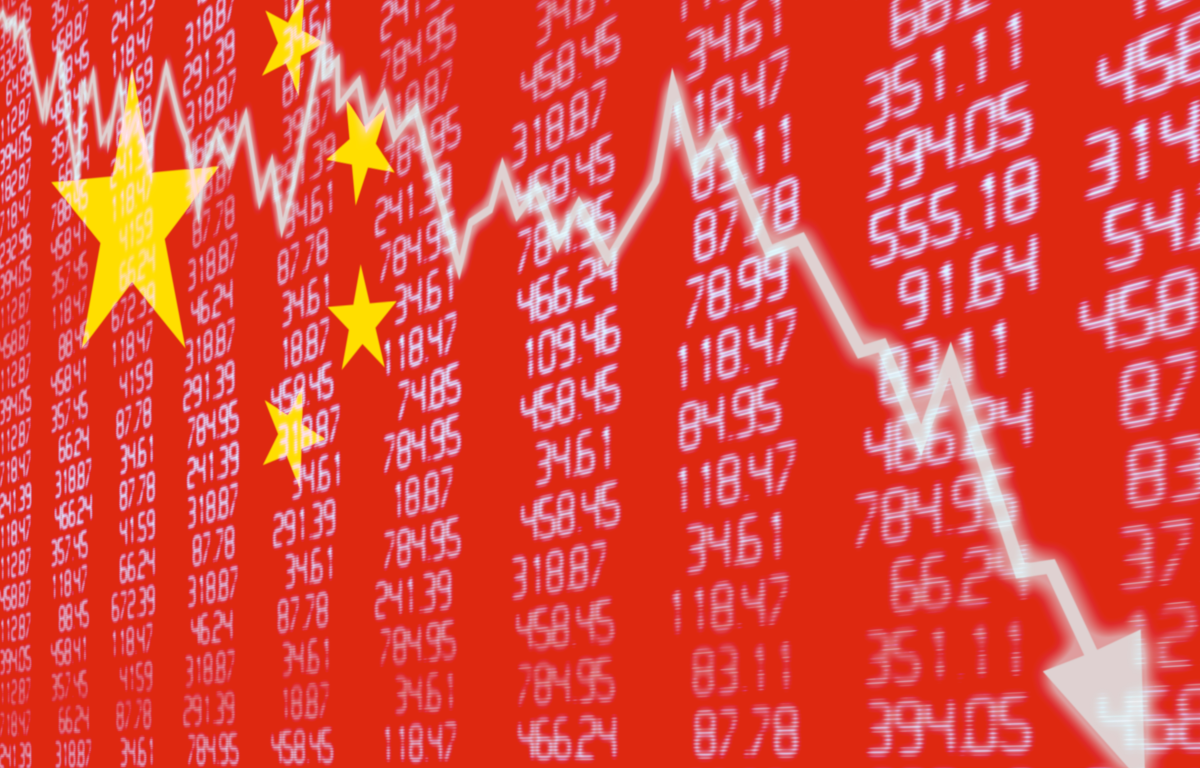 China Stocks Slump as Economic Gloom Spreads