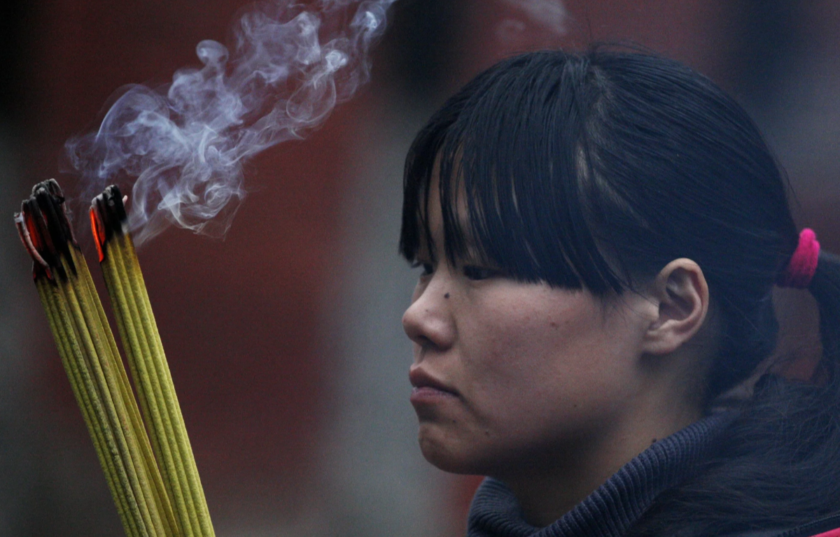 A Refuge from China’s Rat Race: The Young People Flocking to Buddhist Monasteries